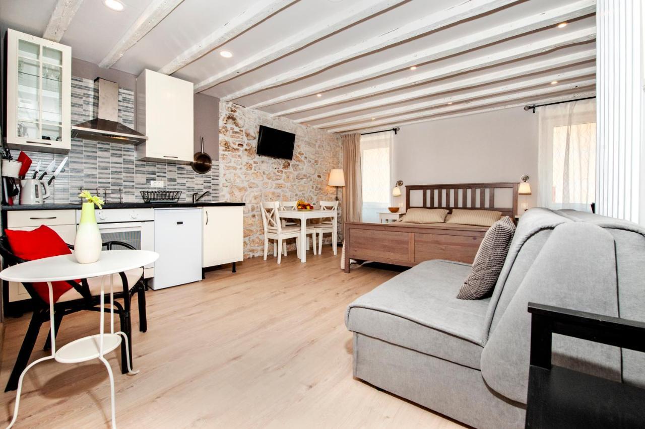 Apartments Carera 42 Rovinj Extérieur photo