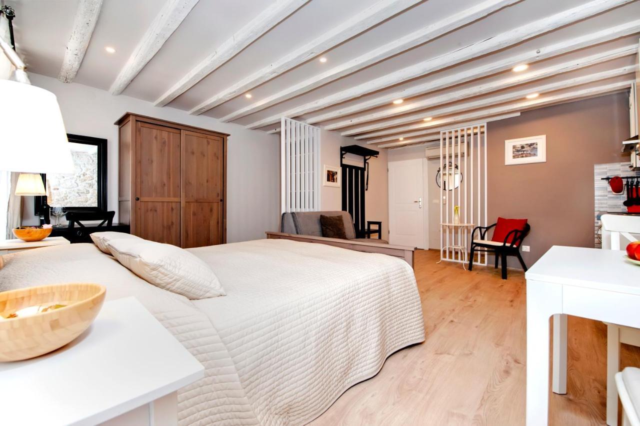 Apartments Carera 42 Rovinj Extérieur photo